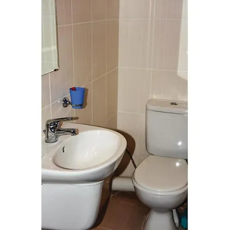 One-bedroom Holiday In 네세부르
